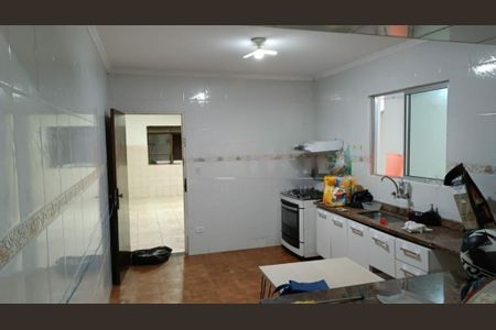 Casa à venda com 2 quartos, 140m² em Jardim Sabara, São Paulo