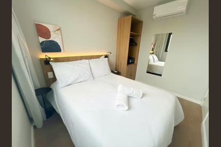Quarto de apartamento para alugar com 1 quarto, 27m² em Moema, São Paulo