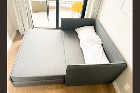 Apartamento à venda com 27m², 1 quarto e sem vaga Apartamento à venda com 27m², 1 quarto e sem vagaSala