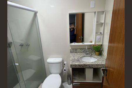 Banheiro de apartamento para alugar com 2 quartos, 40m² em Centro, Rio de Janeiro