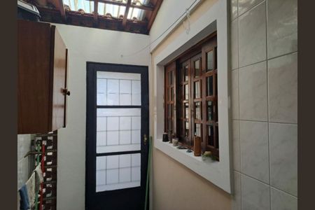Casa à venda com 85m², 2 quartos e 3 vagas