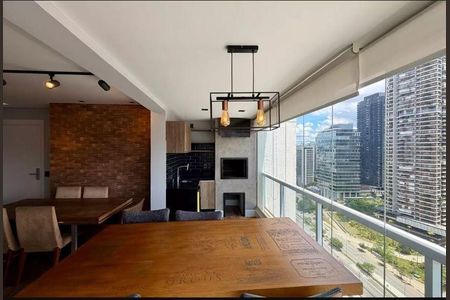 Apartamento à venda com 3 quartos, 116m² em Jardim das Acacias, São Paulo
