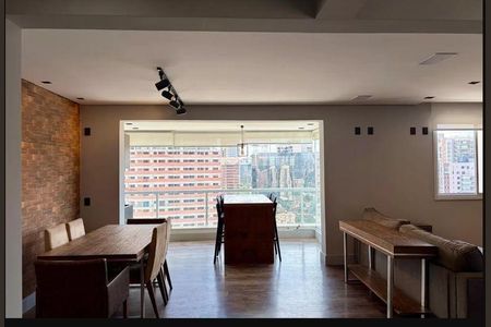 Apartamento à venda com 3 quartos, 116m² em Jardim das Acacias, São Paulo