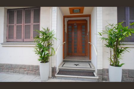 Fachada do bloco de apartamento à venda com 3 quartos, 89m² em São João, Porto Alegre