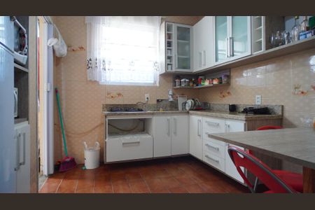 Apartamento à venda com 89m², 3 quartos e sem vagaCozinha 