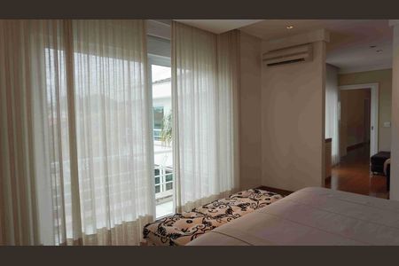 Casa de condomínio para alugar com 950m², 3 quartos e 6 vagas Casa de condomínio para alugar com 950m², 3 quartos e 6 vagasSuite Principal1