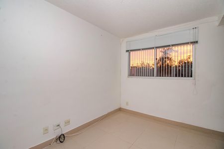Sala de apartamento para alugar com 2 quartos, 50m² em Jardim Dona Leopoldina, Porto Alegre