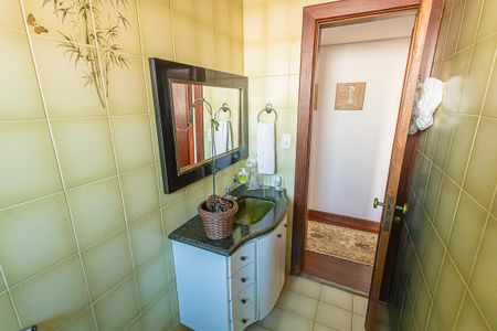 Apartamento à venda com 168m², 4 quartos e 2 vagas Apartamento à venda com 168m², 4 quartos e 2 vagasBanheiro