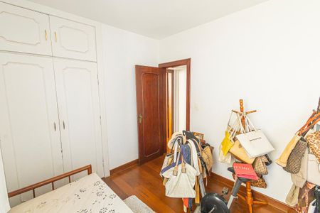 Apartamento à venda com 168m², 4 quartos e 2 vagas Apartamento à venda com 168m², 4 quartos e 2 vagasQuarto 3
