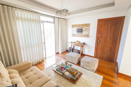 Apartamento à venda com 168m², 4 quartos e 2 vagas Apartamento à venda com 168m², 4 quartos e 2 vagasSala
