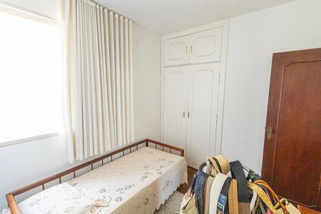 Apartamento à venda com 168m², 4 quartos e 2 vagas Apartamento à venda com 168m², 4 quartos e 2 vagasQuarto 3