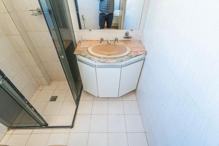 Apartamento à venda com 168m², 4 quartos e 2 vagas Apartamento à venda com 168m², 4 quartos e 2 vagassuite