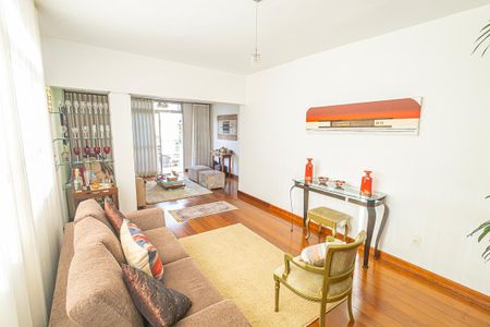 Apartamento à venda com 168m², 4 quartos e 2 vagas Apartamento à venda com 168m², 4 quartos e 2 vagasSala 2