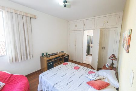 Apartamento à venda com 168m², 4 quartos e 2 vagas Apartamento à venda com 168m², 4 quartos e 2 vagasQuarto 2/ suite