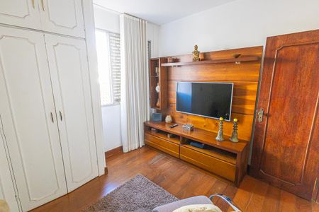 Apartamento à venda com 168m², 4 quartos e 2 vagas Apartamento à venda com 168m², 4 quartos e 2 vagasQuarto 4