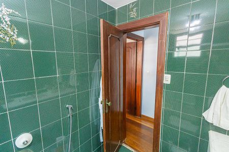 Apartamento à venda com 168m², 4 quartos e 2 vagas Apartamento à venda com 168m², 4 quartos e 2 vagassuite