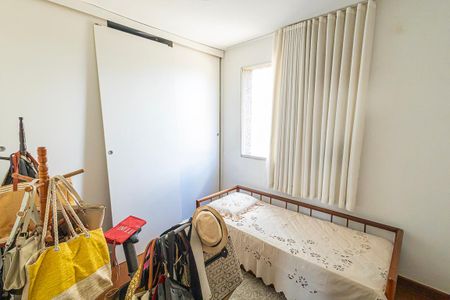 Apartamento à venda com 168m², 4 quartos e 2 vagas Apartamento à venda com 168m², 4 quartos e 2 vagasQuarto 3