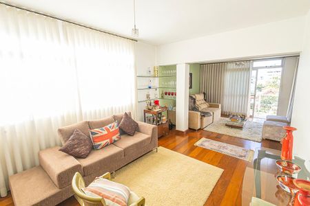 Apartamento à venda com 168m², 4 quartos e 2 vagas Apartamento à venda com 168m², 4 quartos e 2 vagasSala 2