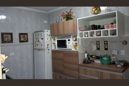 Casa à venda com 2 quartos, 75m² em Vila Campo Grande, São Paulo