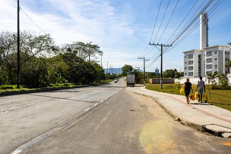 Vista da Rua de apartamento para alugar com 2 quartos, 43m² em Campo Grande, Rio de Janeiro