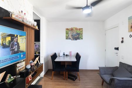 Sala de apartamento para alugar com 2 quartos, 43m² em Campo Grande, Rio de Janeiro