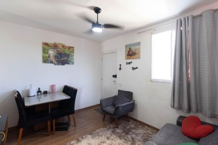 Sala de apartamento para alugar com 2 quartos, 43m² em Campo Grande, Rio de Janeiro