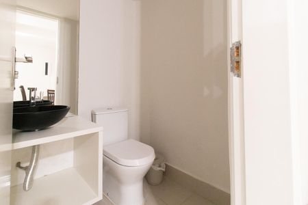 Casa à venda com 290m², 4 quartos e 4 vagas Casa à venda com 290m², 4 quartos e 4 vagasLavabo