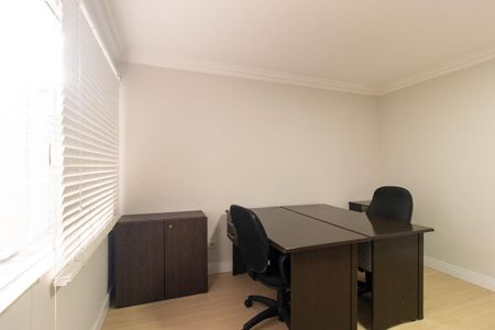 Casa à venda com 290m², 4 quartos e 4 vagas Casa à venda com 290m², 4 quartos e 4 vagasQuarto 1 suite