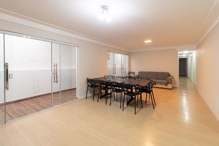 Sala de casa à venda com 4 quartos, 290m² em Santa Quiteria, Curitiba
