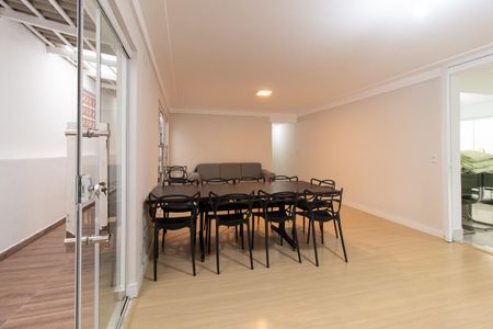 Sala de casa à venda com 4 quartos, 290m² em Santa Quiteria, Curitiba