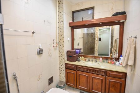 Apartamento para alugar com 62m², 2 quartos e 1 vaga Apartamento para alugar com 62m², 2 quartos e 1 vagaBanheiro