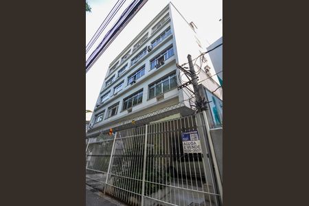Apartamento para alugar com 62m², 2 quartos e 1 vaga Apartamento para alugar com 62m², 2 quartos e 1 vagaFachada