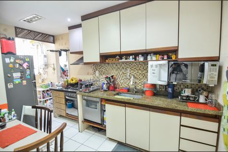 Apartamento para alugar com 62m², 2 quartos e 1 vaga Apartamento para alugar com 62m², 2 quartos e 1 vagaCozinha