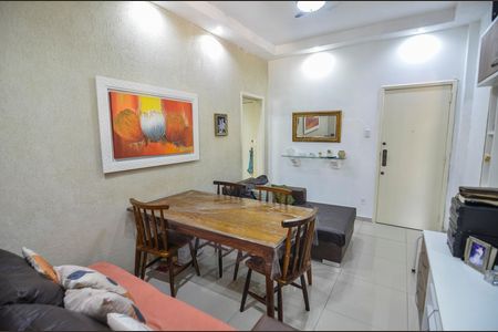 Apartamento para alugar com 62m², 2 quartos e 1 vaga Apartamento para alugar com 62m², 2 quartos e 1 vagaSala
