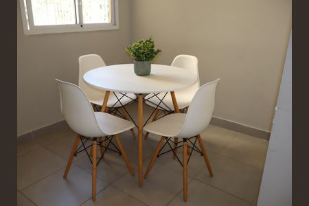 Apartamento para alugar com 44m², 2 quartos e sem vagaÁrea comum - Salão de festas