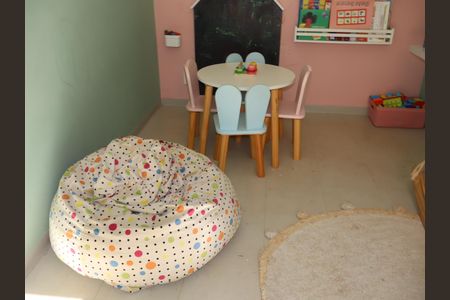 Apartamento para alugar com 44m², 2 quartos e sem vagaÁrea comum - brinquedoteca