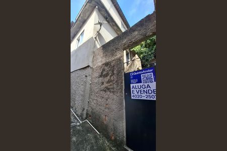 Casa para alugar com 50m², 2 quartos e sem vaga Casa para alugar com 50m², 2 quartos e sem vagaFachada