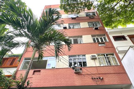 Apartamento para alugar com 100m², 3 quartos e 1 vaga Apartamento para alugar com 100m², 3 quartos e 1 vagaFachada