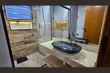 Casa à venda com 90m², 3 quartos e 2 vagas