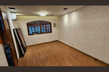 Casa à venda com 90m², 3 quartos e 2 vagas