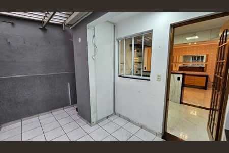 Casa à venda com 3 quartos, 90m² em Campo Grande, São Paulo