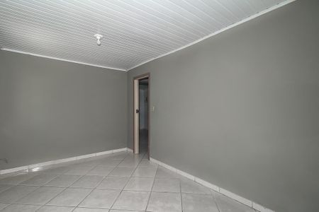 Quarto de casa para alugar com 2 quartos, 80m² em Rubem Berta, Porto Alegre