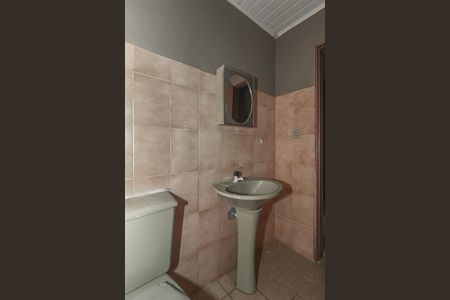 Banheiro de casa para alugar com 2 quartos, 80m² em Rubem Berta, Porto Alegre