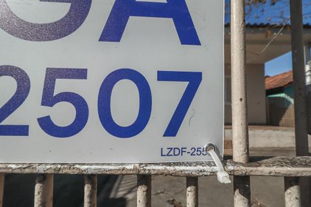 Casa para alugar com 80m², 2 quartos e sem vaga Casa para alugar com 80m², 2 quartos e sem vagaFachada