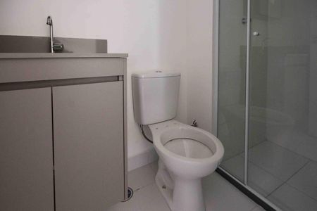 Apartamento para alugar com 44m², 2 quartos e sem vaga Apartamento para alugar com 44m², 2 quartos e sem vagaBanheiro