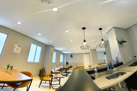 Apartamento à venda com 24m², 1 quarto e sem vaga Apartamento à venda com 24m², 1 quarto e sem vagaÁrea comum - Salão de festas
