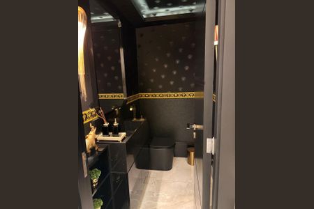 Apartamento à venda com 180m², 3 quartos e 3 vagas Apartamento à venda com 180m², 3 quartos e 3 vagasBanheiro