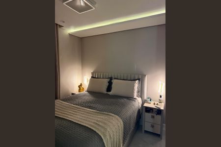 Apartamento à venda com 180m², 3 quartos e 3 vagas Apartamento à venda com 180m², 3 quartos e 3 vagasQuarto
