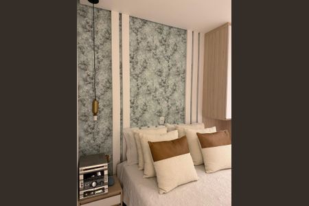 Apartamento à venda com 180m², 3 quartos e 3 vagas Apartamento à venda com 180m², 3 quartos e 3 vagasQuarto