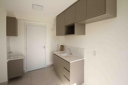 Apartamento para alugar com 44m², 2 quartos e sem vaga Apartamento para alugar com 44m², 2 quartos e sem vagaSala/cozinha